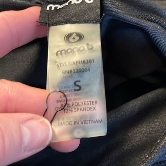 Mono B Women’s Black Leggings Yoga Pants Fitness Athletic Pants size small - Picture 6 of 6